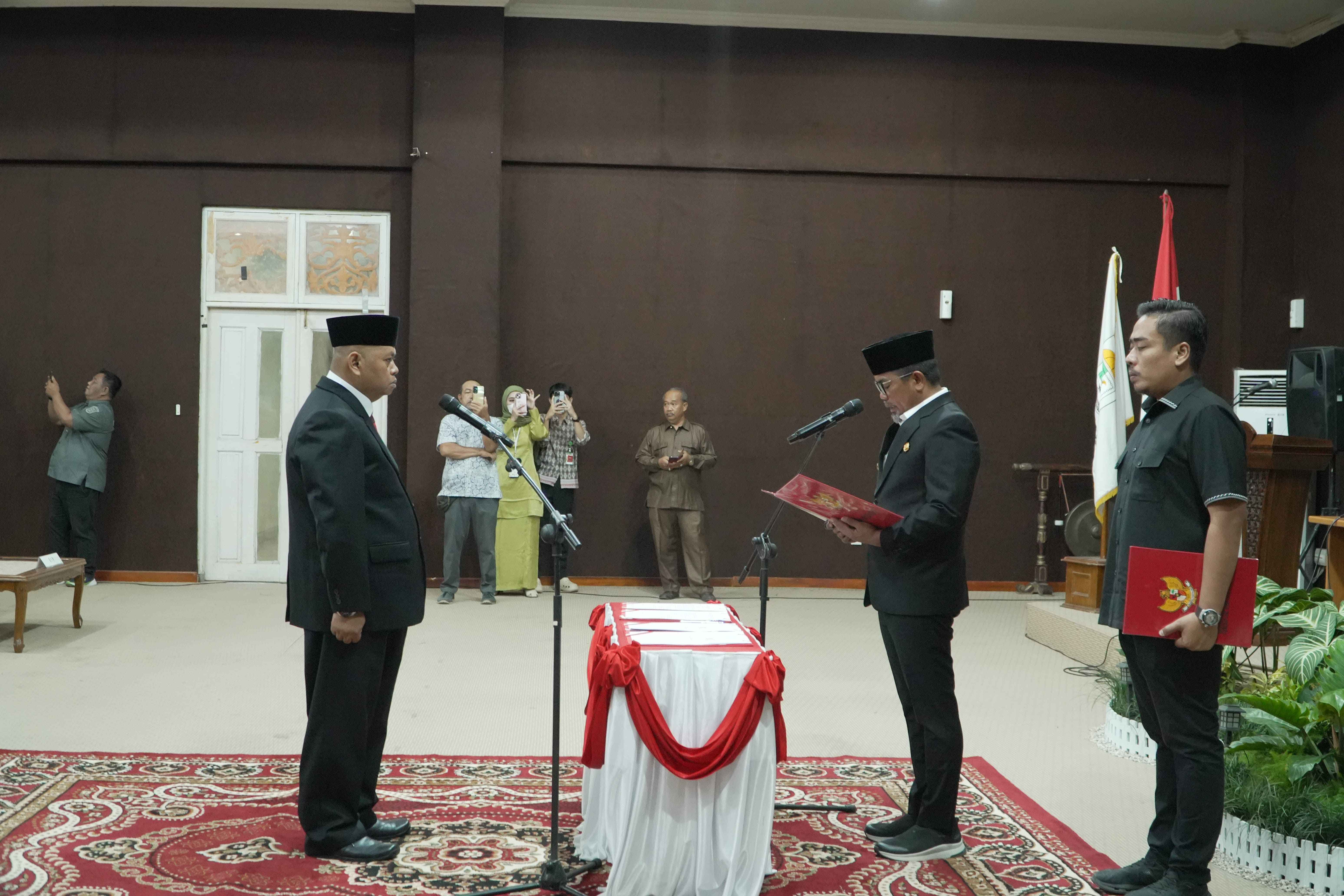 Pelantikan Direktur Utama Perusahaan Umum Daerah (Perumda) Tuah Sekata